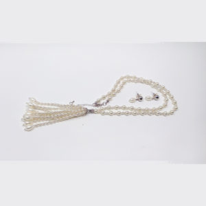 Cream Pearl Tasselled Jewellery Set by HMJServices