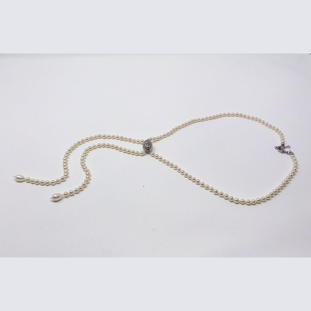 Asymmetrical Cream Pearl Necklace - HMJServices