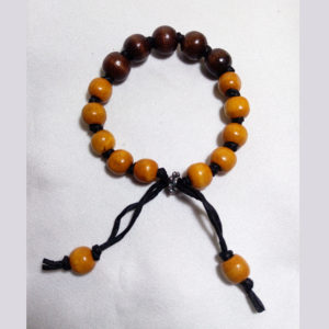 Knotted wooden bracelets by HMJServices